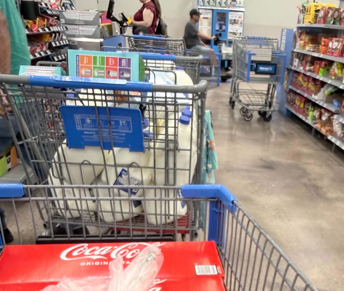 myam4's tweet photo. @EndWokeness check out what happens in Nogales, AZ, where milk is 25% cheaper than it is across the border in Mexico, just a few miles away. https://t.co/MIEWdZhGcj