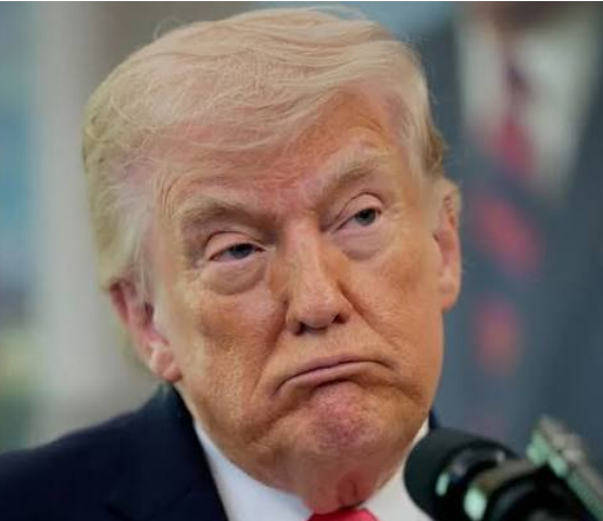 Emily_CFA's tweet photo. #XAUUSD #GOLD #USA #FOMC #Trump #Warsh 

U.S. President Trump stated that Federal Reserve Chair nominee Warsh is excellent, but he must deal with issues regarding the committee.

He believes Warsh will do the right thing and knows what Warsh wants.

Regarding interest rates, Trump expressed the view that rates should be lower and that the U.S. should have the lowest rates in the world. He also noted that costs are falling rapidly.