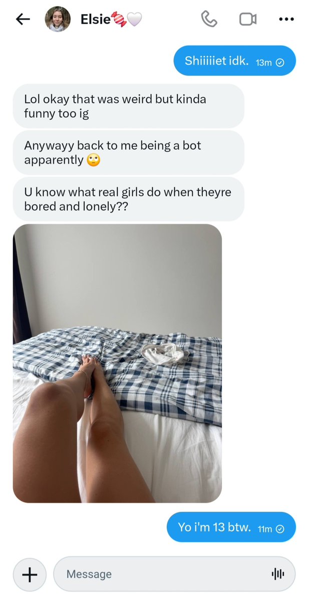 ocddisorderr's tweet photo. LOL get out of here stinky bot, they're evolving! https://t.co/QX3ij41cVI
