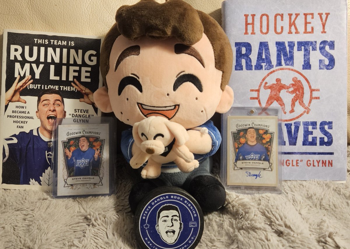 TheWuWu's tweet photo. Oh, "Hi @Steve_Dangle !" #stevedangle #ltr #goleafsgo #leafsforever 2026 @UpperDeckSports Goodwin Champions https://t.co/ALBGW0zgoN
