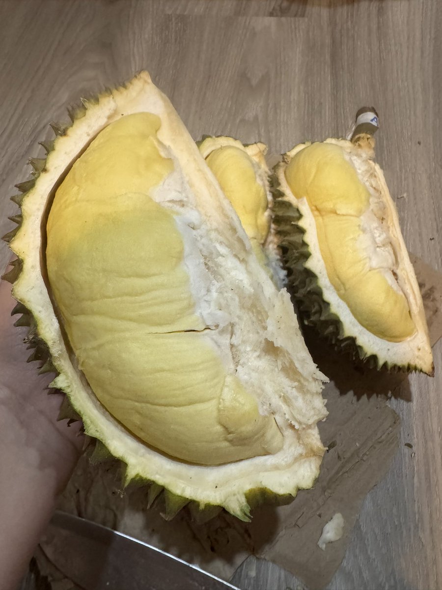 chuda17_'s tweet photo. แกะทีเดียว2ลูกไปเลย อร่อยมาก🤤 https://t.co/Z8m2fGzVKo