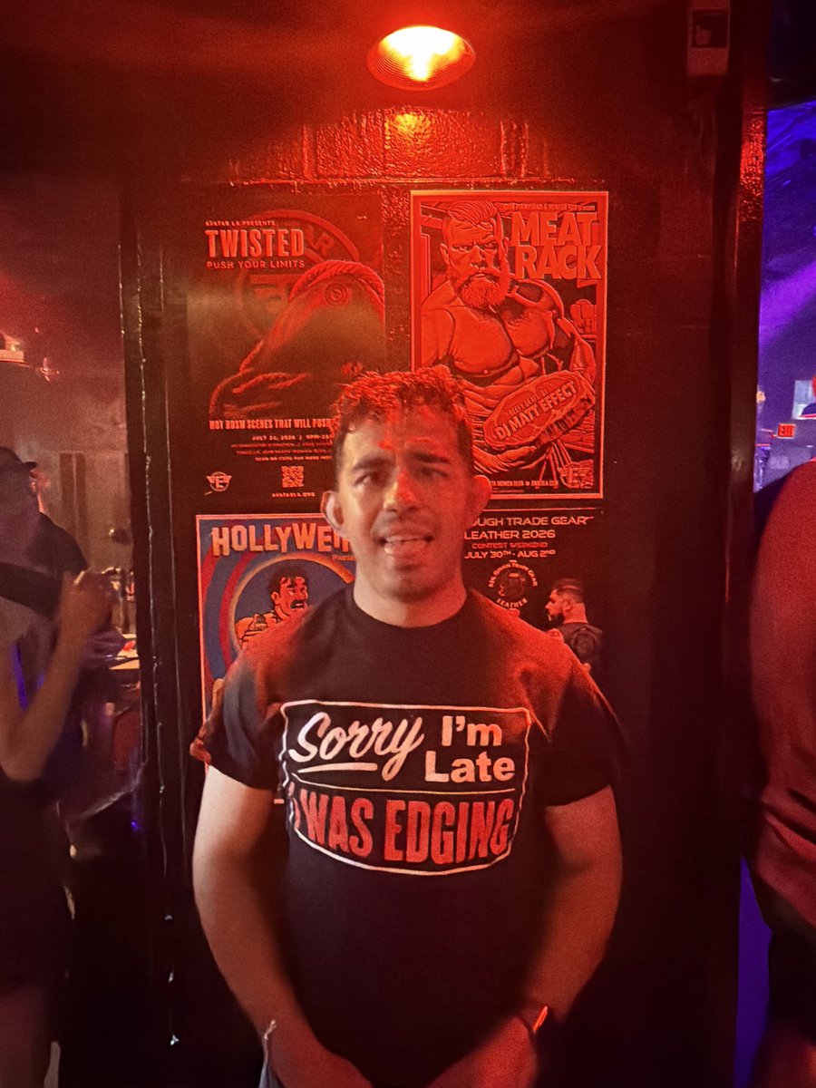 dirty__dan_____'s tweet photo. last night i gooned at the eagle https://t.co/0TVT5e5kHb
