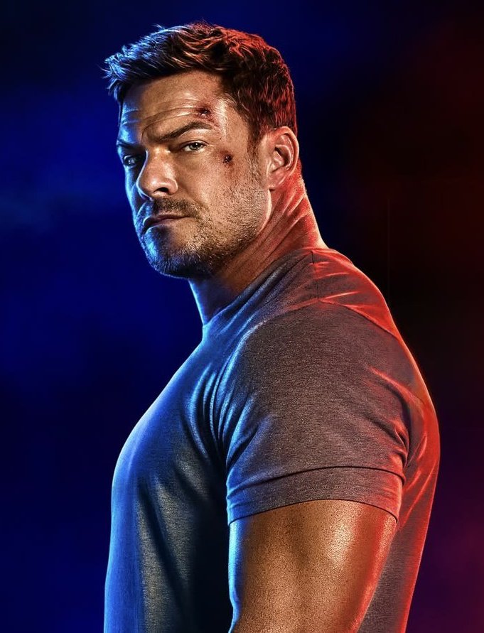 DCUAlert's tweet photo. Who do you want Alan Ritchson to play in the DCU? 🤔 https://t.co/nN0tyoTH1f