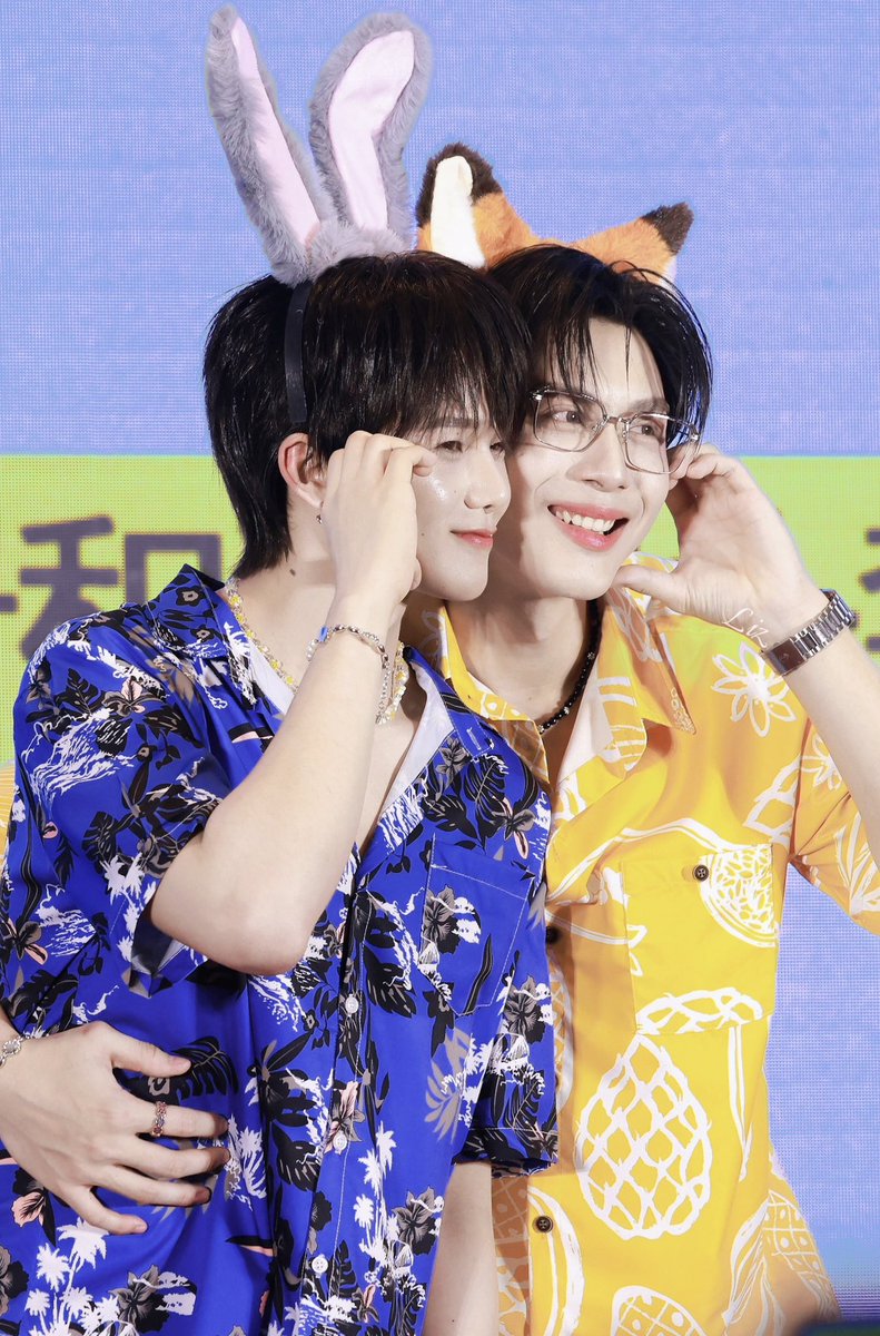 Lizzyeahyeee's tweet photo. ˚˖𓍢ִ໋✧💛💙˚.🧀༘⋆.⁺⑅♡

˚ ༘ @JARUKiTzX96 @mii_iin_ ˙⟡ ˖

ECOOBIXxTOPTAPMINLEE

#TOPTAPJarukit #MINLEEthanakorn
#ECOOBIXxTOPTAPMINLEE #ToptaMinlee https://t.co/H5v3omok0C