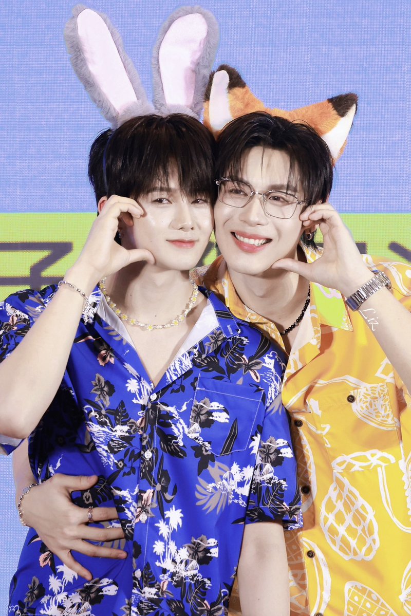 Lizzyeahyeee's tweet photo. ˚˖𓍢ִ໋✧💛💙˚.🧀༘⋆.⁺⑅♡

˚ ༘ @JARUKiTzX96 @mii_iin_ ˙⟡ ˖

ECOOBIXxTOPTAPMINLEE

#TOPTAPJarukit #MINLEEthanakorn
#ECOOBIXxTOPTAPMINLEE #ToptaMinlee https://t.co/H5v3omok0C
