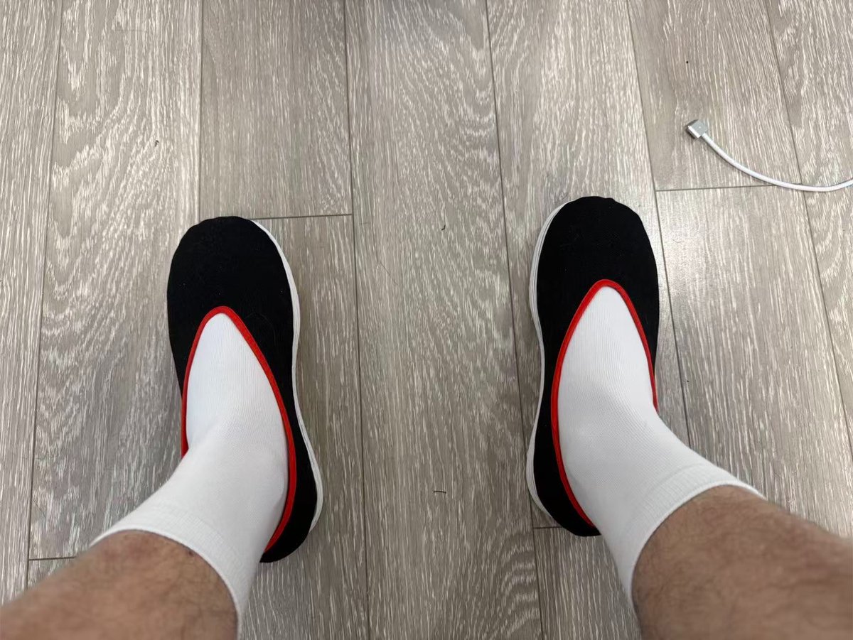 konosinb's tweet photo. 很喜欢的一双 #布鞋 #圆口布鞋 #布鞋布袜 https://t.co/Q7z7Txuife