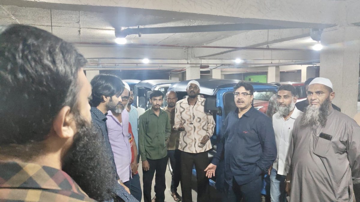 balala_ahmed's tweet photo. Distributed 6 electric autos to beneficiaries at the AIMIM MLA Malakpet Camp Office, Panjeshah, under the guidance of AIMIM President Barrister Asaduddin Owaisi Sahab @asadowaisi . Committed to empowering livelihoods and serving the people of Malakpet. 🚖🌿 #AIMIM #Malakpet #Hyderabad