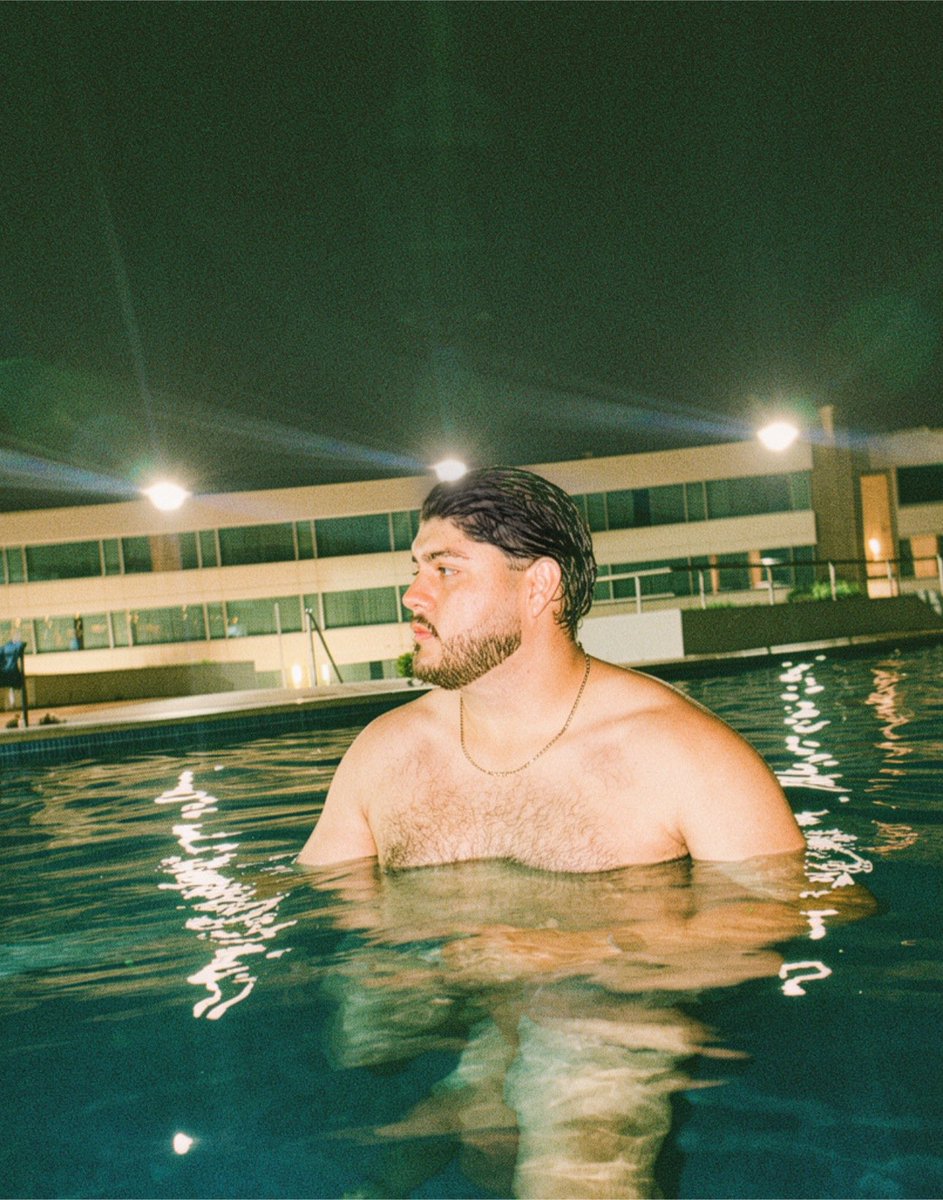 JuanViramonttes's tweet photo. Unas del fin, de morrito bien portado 😈 #beardboy #hotel https://t.co/SCLgjqkeZI