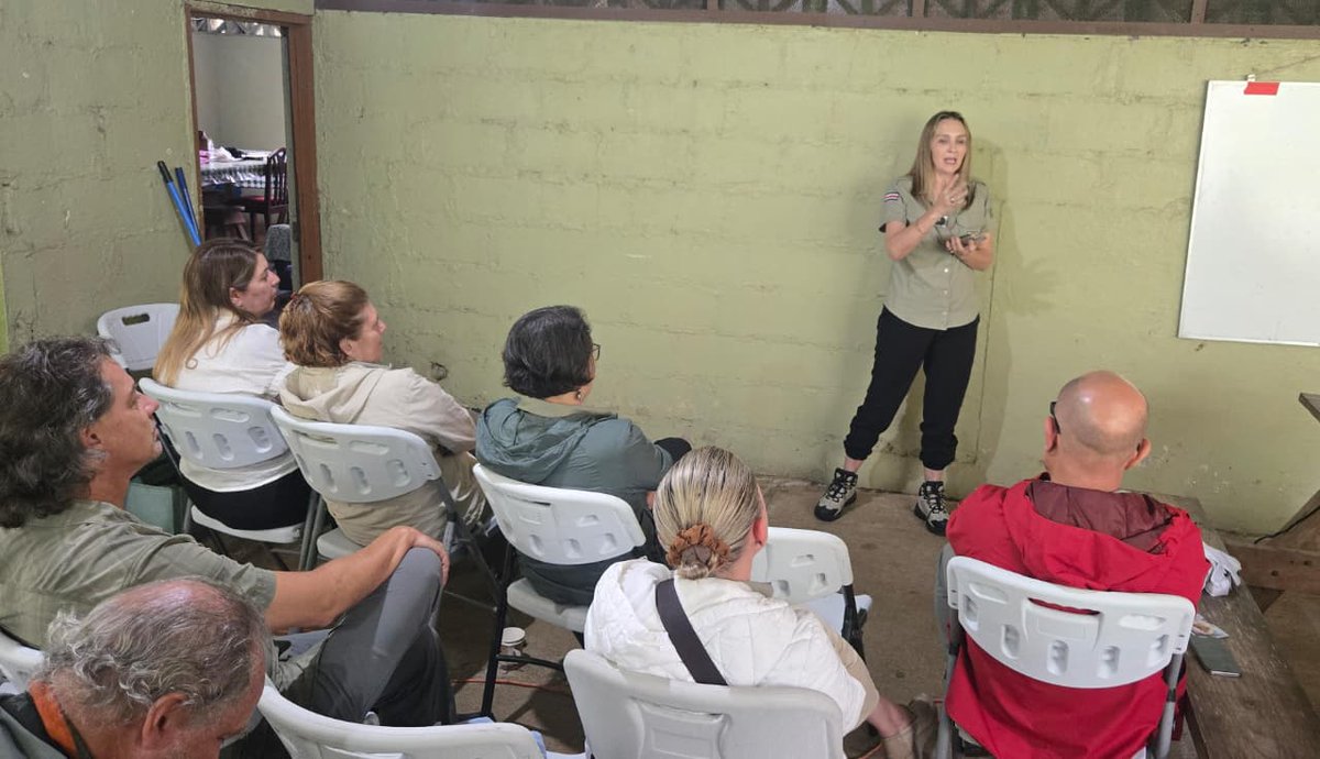 CRMinae's tweet photo. MINAE impulsa alianzas para la conservación de Áreas Silvestres Protegidas en Guanacaste
La ministra del MINAE, Mónica Navarro, visitó la Estación Biológica San Gerardo, con el propósito de conocer el modelo de manejo compartido que impulsa el ACG para fortalecer la conservación. https://t.co/AV4LjZUQ6C