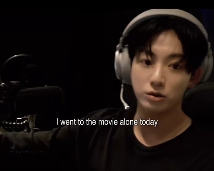 Jkberry09's tweet photo. Jungkook discussed his recent encounter with a sasaeng at a bakery during his live stream today. And those who invade his privacy aren't ARMY they're sasaengs! How dare them to act this way! We should definitely raise our voice for BTS 
#bts #btsarmy #jungkook #btssasaeng #jk https://t.co/JGgK8IRmoS