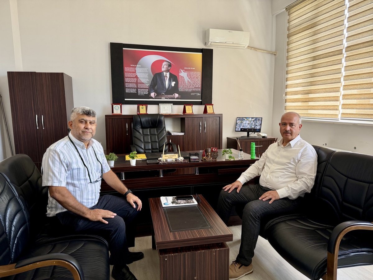 memtorbali's tweet photo. ✨Müdürümüz Sn Kadir Kadıoğlu, Subaşı Mustafa Topalan Mesleki ve Teknik Anadolu Lisesine müdür olarak atanan İlker Özbek’i ziyaret ederek hayırlı olsun dileklerini iletti. Ziyarette, yeni görevinin kendisine ve eğitim camiasına hayırlı olması temennisinde bulunuldu. @izmir_ilmem https://t.co/zlazYDZ1nq