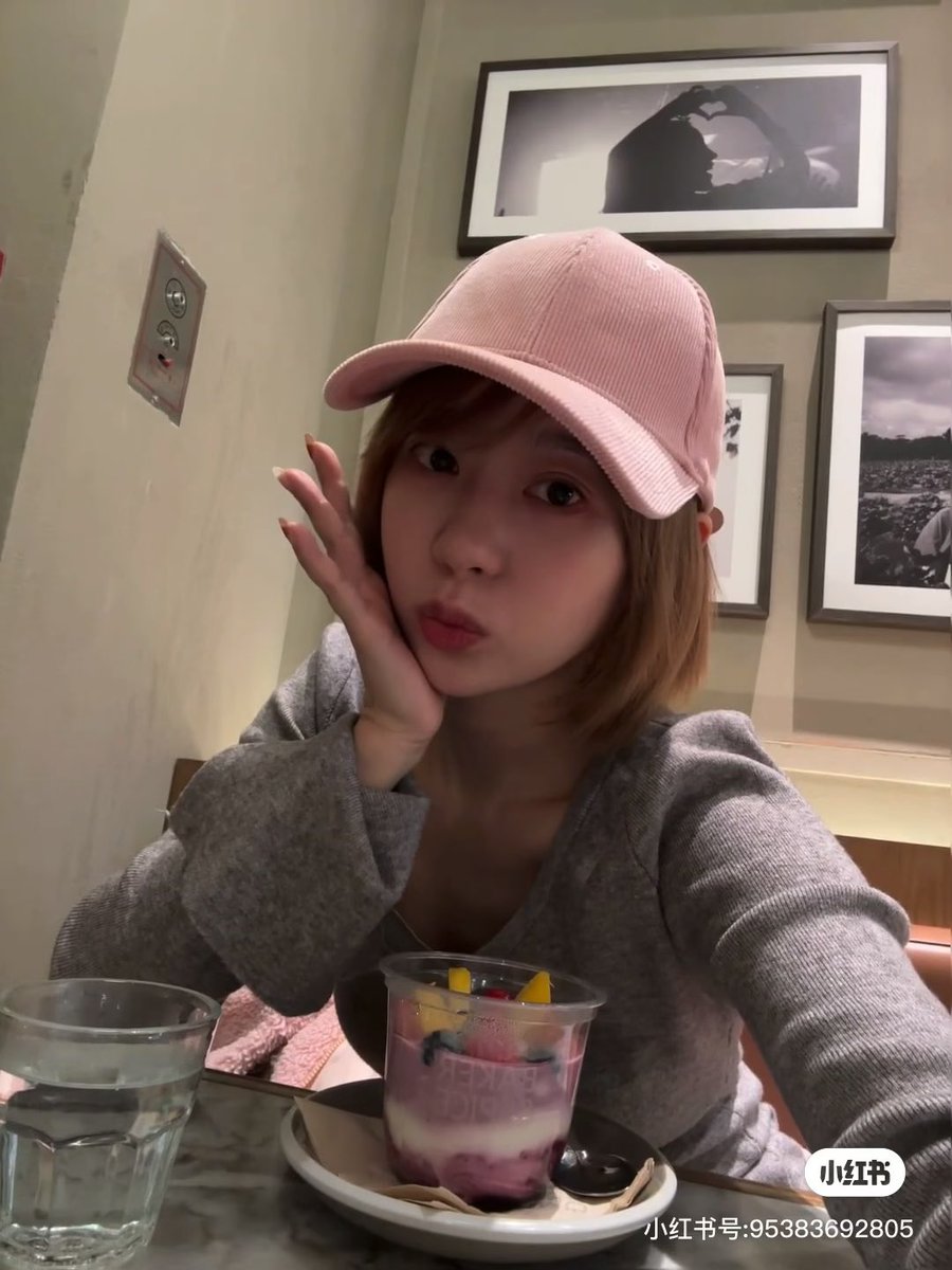 greyhoundsnipe2's tweet photo. @ATOMDODO @Fengsiyuan @tbzt2024 Milky suki #milkysuki #suki朱忆音 https://t.co/wnx577GM7v