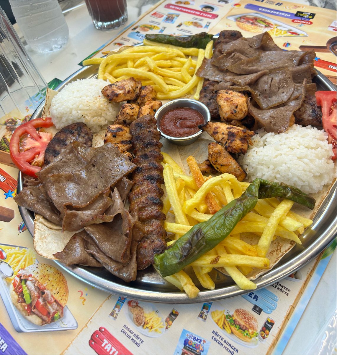 tirbisonss's tweet photo. akacak https://t.co/3bC9WDZhzY