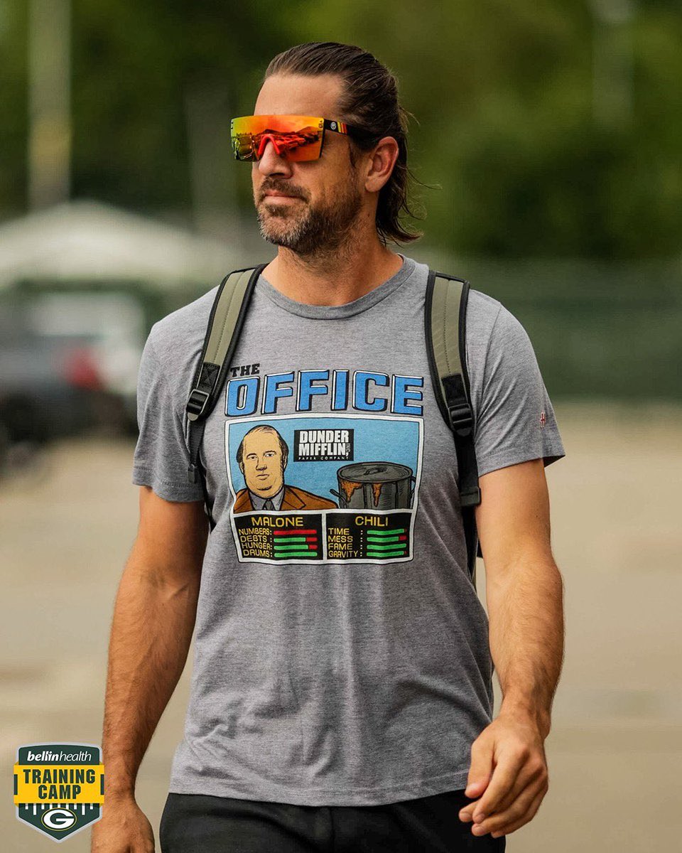 5YearsagoSports's tweet photo. BREAKING: Aaron Rodgers has arrived at Lambeau Field.
The reigning MVP made his first appearance with the Packers since the NFC Championship loss in January.
The reworked deal blocks the franchise tag, setting up a possible exit after this season.
The standoff is over. https://t.co/Pp8iiVgYcx