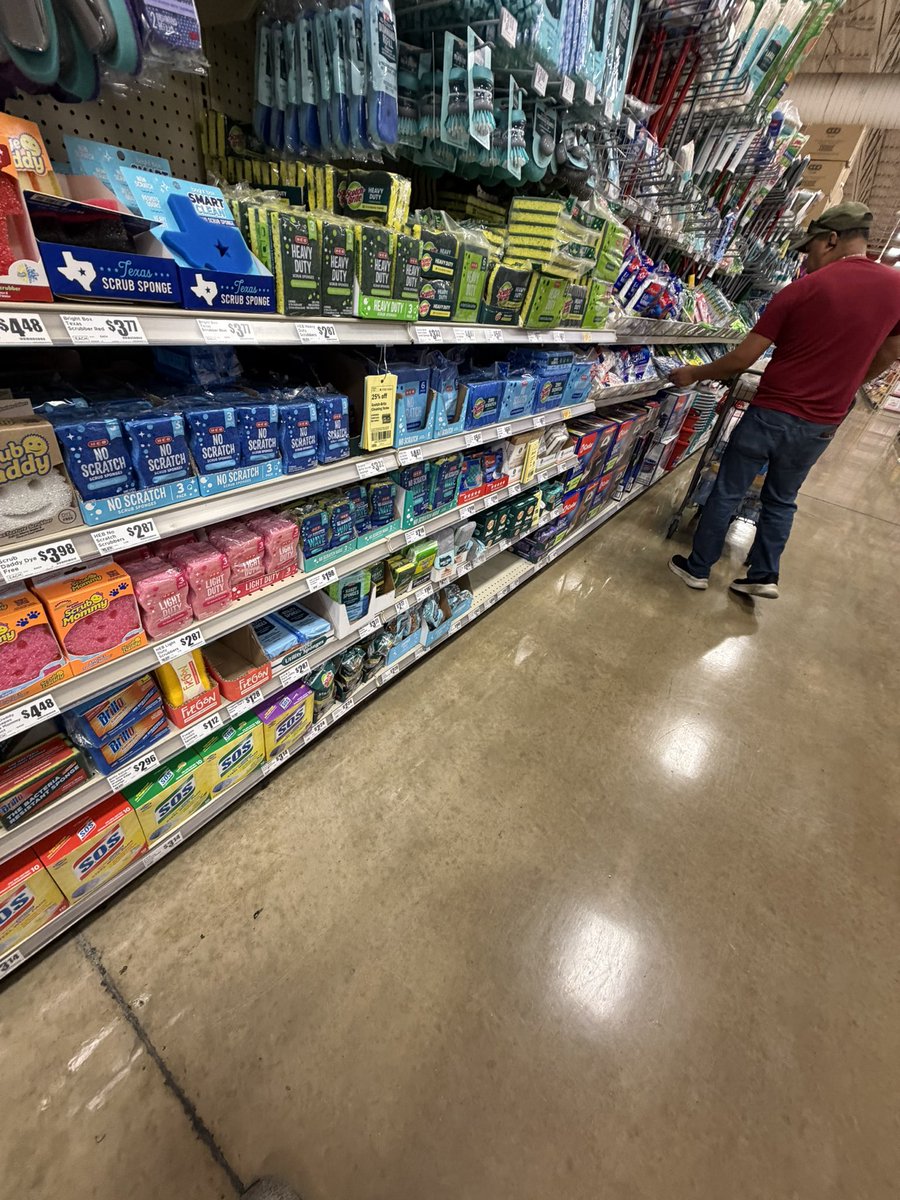 ralph41359613's tweet photo. Mexican in the cleaning isle #classic https://t.co/pcaVfWZLqV
