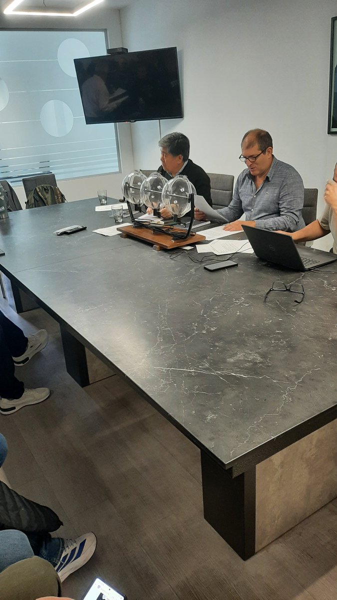 SantiDezio's tweet photo. #FederalA Comienza la jornada de sorteos. 

En primera instancia se hará la zona campeonato @ascensointerior https://t.co/rlKIP7XQ8T