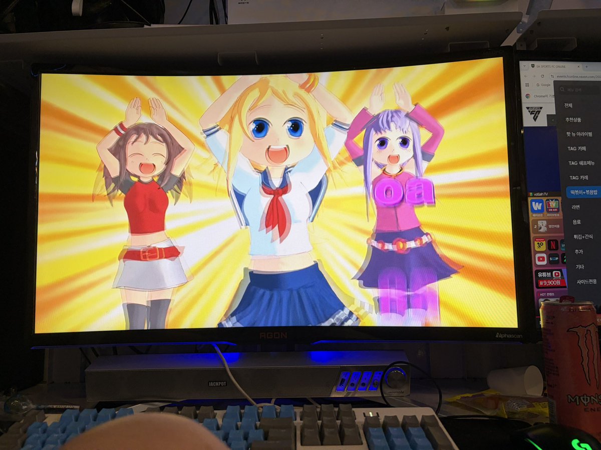 ux4l00's tweet photo. 그냥 내 모습 그대로를 좋으하주고 사랑햐줬으면 좋겠는데 그러는 사람은 아무도 없네 거지같은 외모지상주의 #우울계_𝕏친소 #정병계_𝕏친소 https://t.co/2kmNGOWjG8