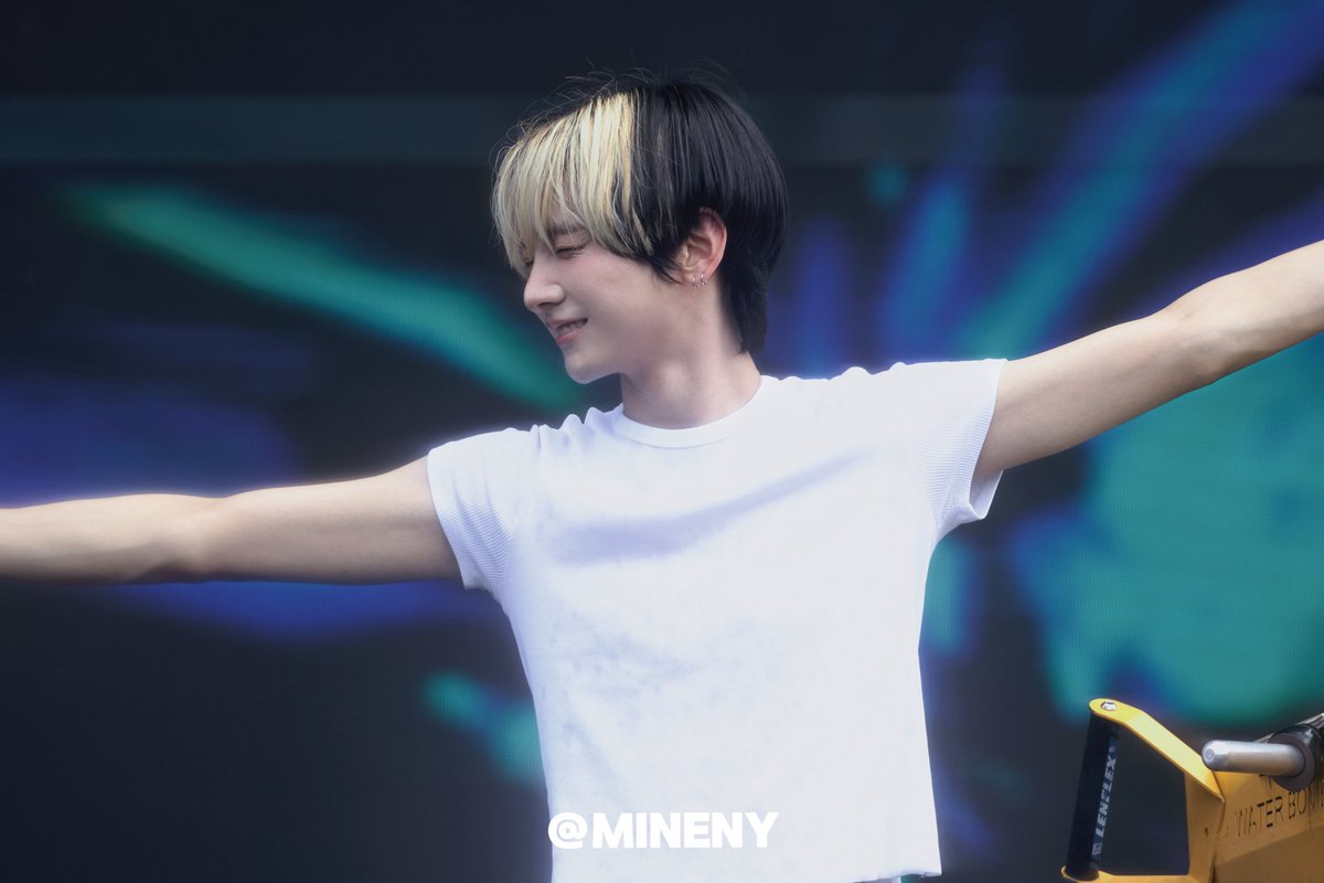 Mineny0714's tweet photo. 260724 워터밤
박준일💦🔫 https://t.co/FOeczSTp4I