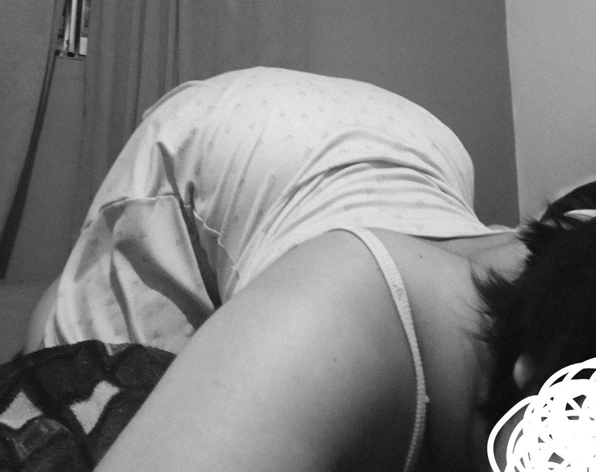 slvtfaace's tweet photo. Wearing cute dresses, do I look cutee? #ftm #detrans #nsfwtwt #nsfwtwtًً https://t.co/xmy1geUWBc