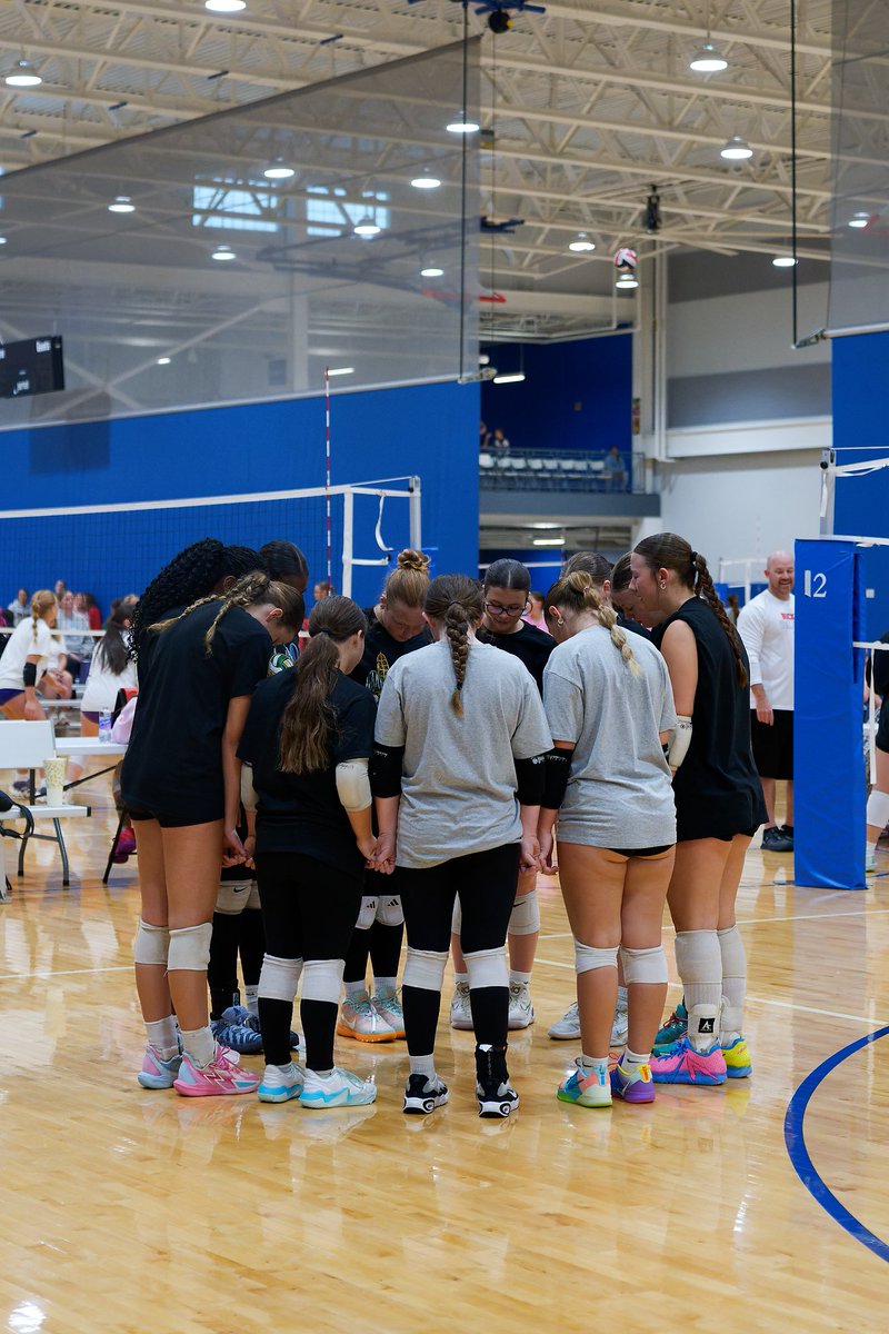 HTVolleyball's tweet photo. Varsity went up to Cedar Point Spiketacular &amp; played some of their best volleyball yet! We were 1st after day 1 of pool play and then had a fun day 2, though losing to the winners, Archbishop Carroll,  20-22 in set 3 during pool play &amp; then sadly being eliminated by Vermillion. https://t.co/LUdzHEct1w