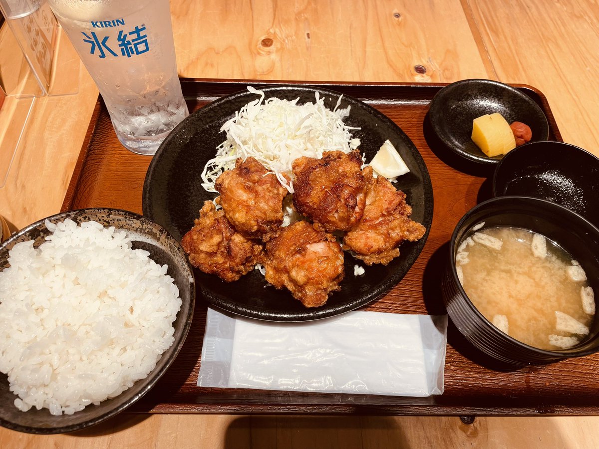 Kissy_13_30's tweet photo. 最近のご飯🐟
サーモンにはわさびマヨ醤油があまりにも合うので是非試して頂きたいっ！！ https://t.co/1G0OK3Ndte