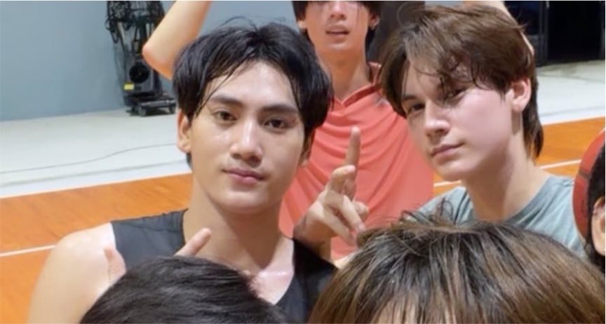 Lanesra_49's tweet photo. PungNick Crumbs 💥🥹🤭🥳
War is over 🤣

#pungphirunwat #nick_abv 🍞🍼 https://t.co/mxBDGhxspe