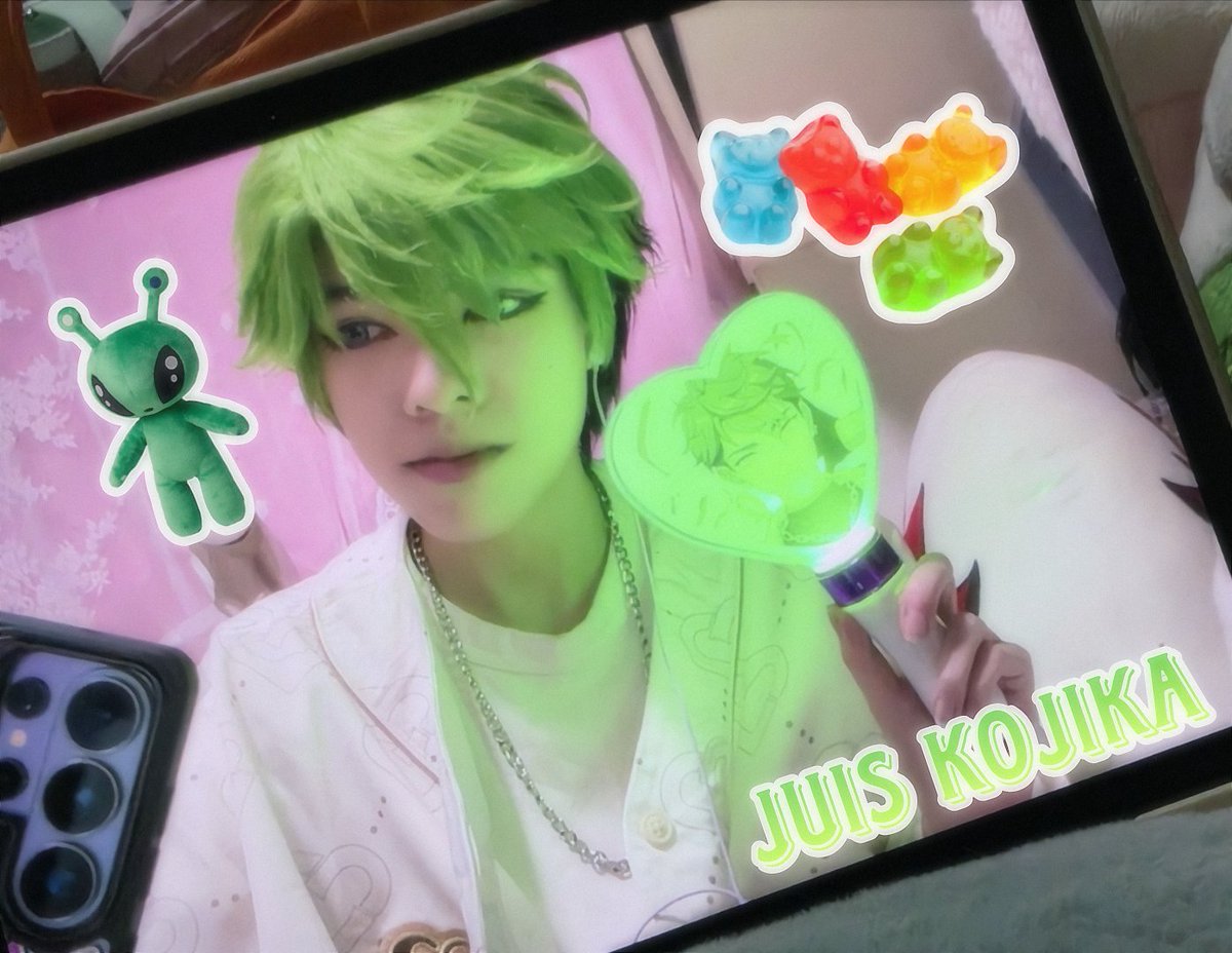 BubbleGumJuis's tweet photo. video call with Kojika Juis ♡🦌🍫 https://t.co/H7gusUMPQA