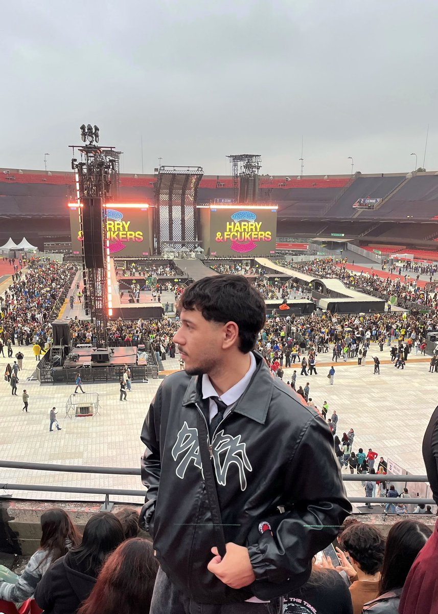 joaochihiro's tweet photo. o harry tinha razão, tava tudo esperando por mim https://t.co/Tf20y9eOFz