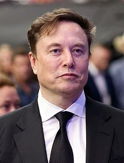 TrendingBitcoin's tweet photo. ELON MUSK'S FATHER SAID HIS SONS ELON AND KIMBLE OWN COMBINED 23,000 BITCOIN WORTH OVER $1,776,000,000  

THIS IS WILD 🔥 https://t.co/4AVT6Oo3pU