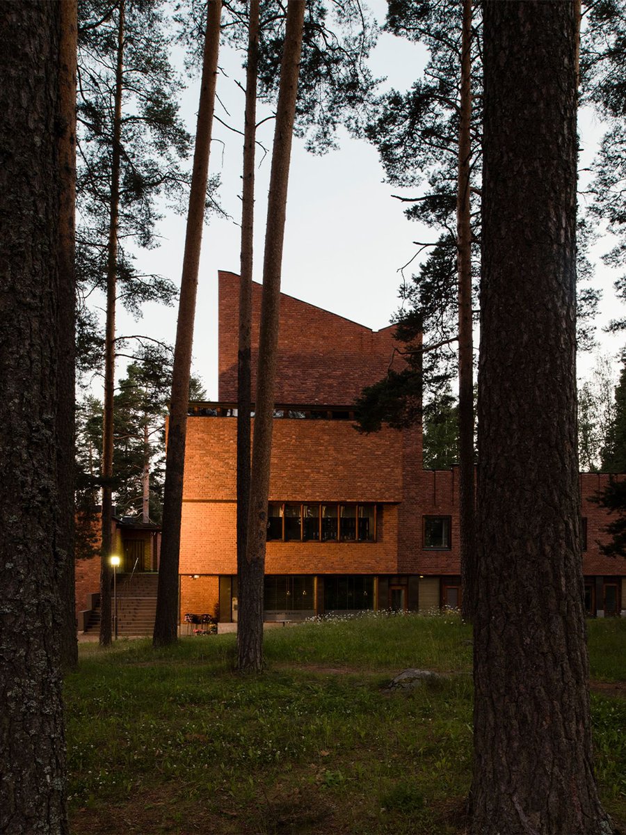 watertyped_'s tweet photo. Säynätsalo Town Hall by Alvar Aalto
(1952) https://t.co/1P2la2Dq0O