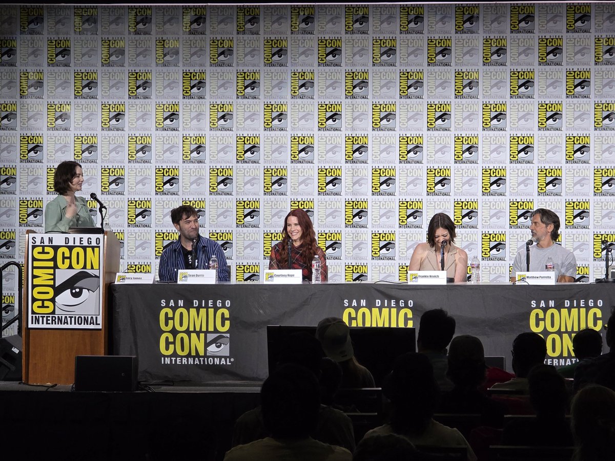 ControlRemedy's tweet photo. Comic-Con!! We had a blast! 🥰🩷 Thank you to all who came to our CONTROL Resonant cast panel, and to all who came to say hello after. It was a pleasure to talk to you about Zoe, Dylan, Jesse and Darling, and hear about your love for the characters and our games. 🫶 https://t.co/KkclOO2Ar1