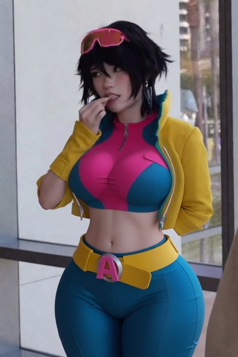 brbelobrb's tweet photo. cant believe emiru looks like this https://t.co/KVjtNZdGg4