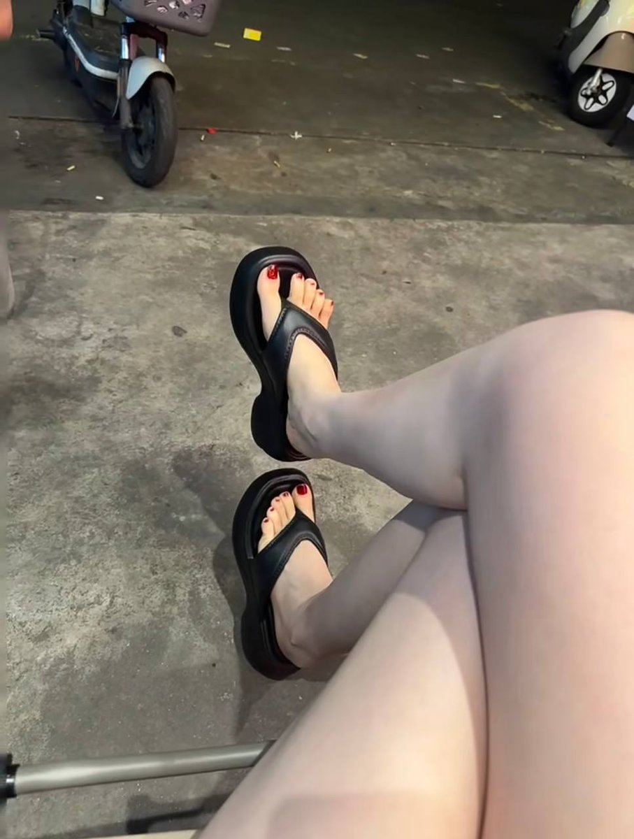 oooe32525's tweet photo. 有没有在沈阳的小伙伴友 举个手！评论区揪两个出来玩 #沈阳 https://t.co/LVYF6SA31o