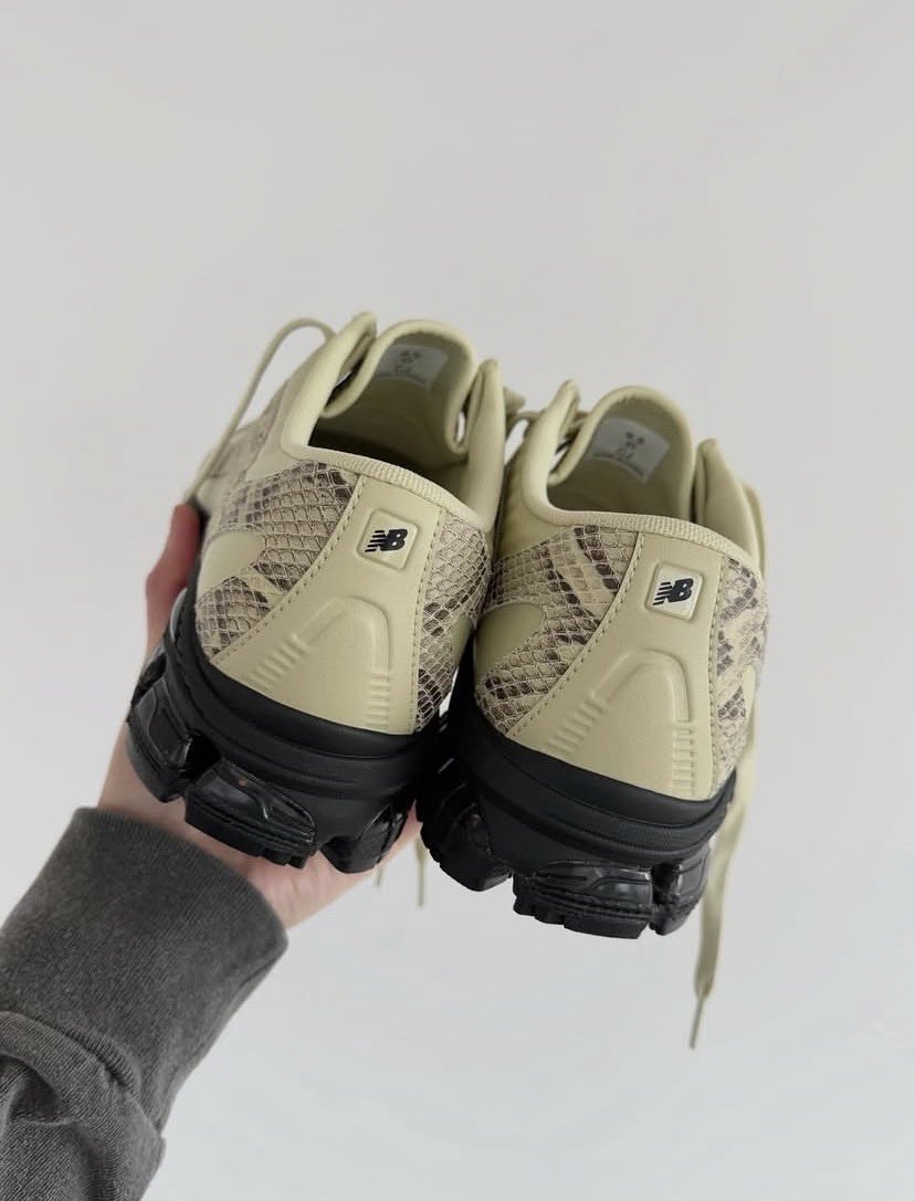 Cullturearchive's tweet photo. NEW BALANCE https://t.co/8DDHDiIQve