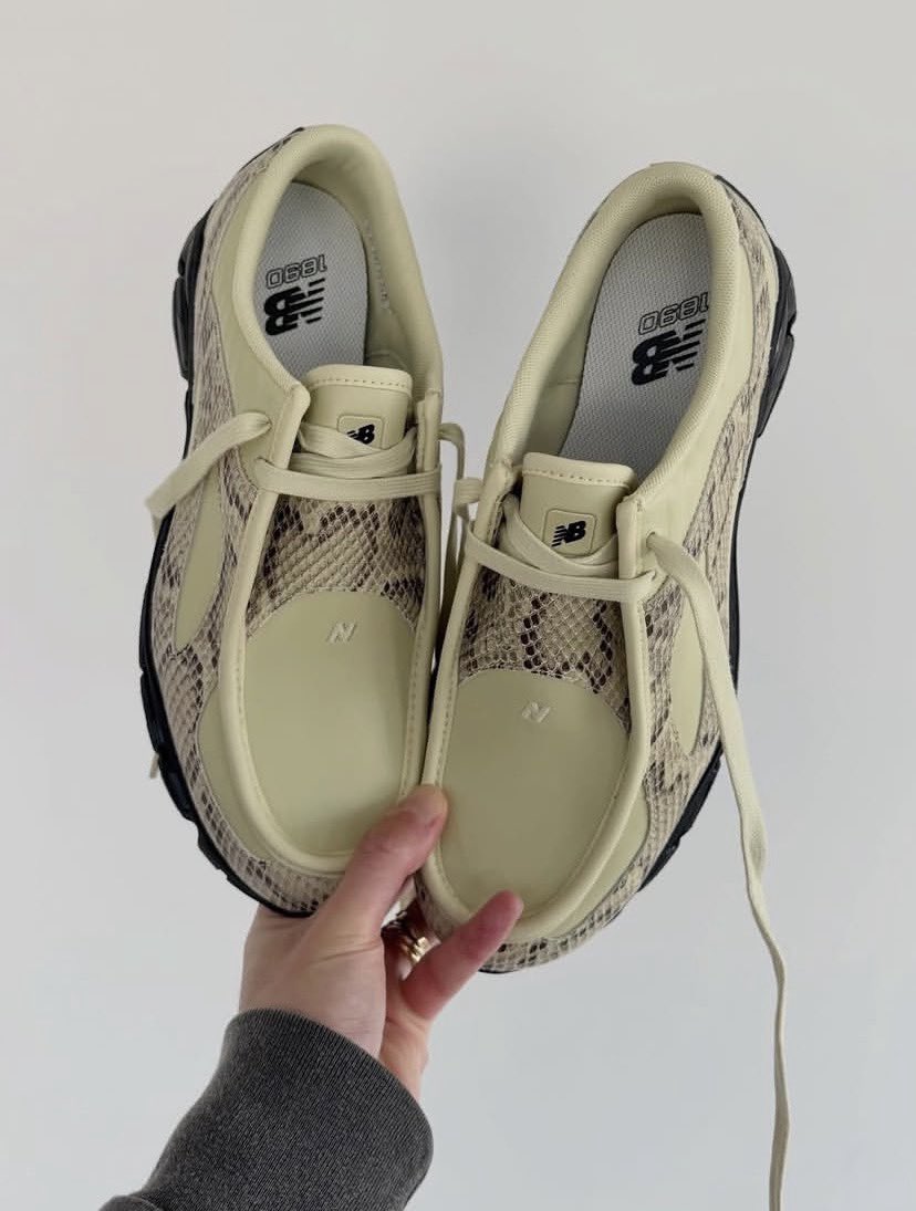 Cullturearchive's tweet photo. NEW BALANCE https://t.co/8DDHDiIQve