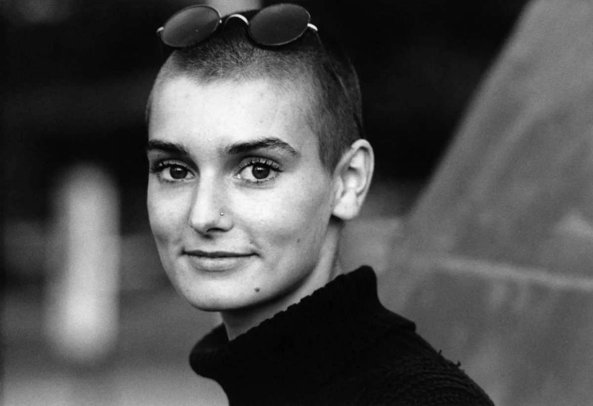 MusicalViajero's tweet photo. Se cumplen 3 años de la desaparición física de Sinéad O’ Connor 🕊️😢

El 26 de julio de 2023 fallecía la cantante Sinéad O’Connor. https://t.co/LEPeiHIb7Q