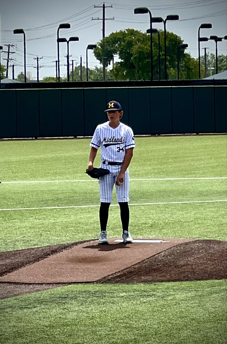 Nolan_Landavazo's tweet photo. Thank you Coach Emmons and @recruitmidland for a great summer baseball season!

📊 Pitching Stats
GP: 6 | GS: 3
Record: 3-0
IP: 21.2 | ERA: 1.29 | WHIP: 1.06
H: 12 | K: 29 | BB: 11
K/IP: 1.34 | BB/9: 1.22
R: 4 | ER: 4 | LOB: 21
Opp BA: .164 | Opp BA/RISP: .200

@fwcbaseball_ https://t.co/OkEOIiMuAN