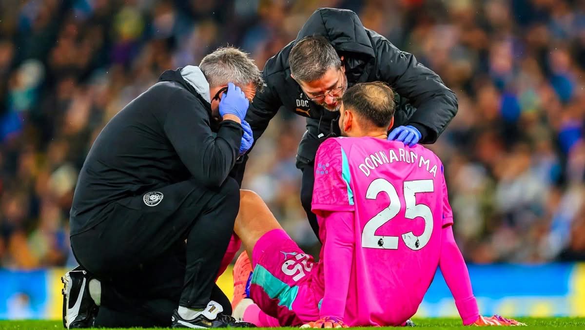 Dmayor37's tweet photo. BREAKING RULE CHANGE 

The English FA are introducing a ‘Tactical Timeout’ rule to clamp down on goalkeeper time‑wasting:  

🧤 If the keeper needs treatment, the coach must nominate an outfield player to leave the pitch for 60 seconds.  

⏱️ Fail to nominate within 10 seconds? The captain will be forced off for one minute.  

⚖️ Some say it’s a game changer for speeding up play, others argue it’s too harsh on teams already under pressure.  

What do you think — fair enforcement or overly strict?