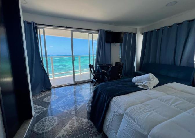 nationalguide99's tweet photo. Ofertas vacacionales? CARIBBEAN ISLAND HOTEL/ San Andres isla Colombia! Rweservas (57) 333317-5740811/ 316-3879167 Apartamentos y Aparta Estudios con Balcon / https://t.co/pBJmGwXNXH centro sobre las mejores playas SPRATT BIGHT peatonal https://t.co/pizUwDQLqb