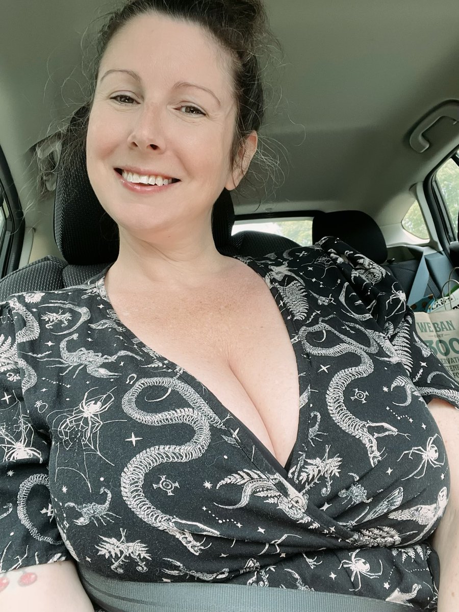 Mrs_Haverstock's tweet photo. Out &amp; about… say hi if you see me! https://t.co/pu7NiY9OR8