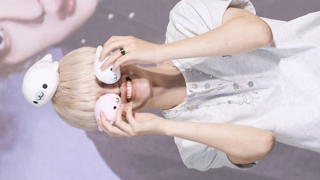 _azz1o's tweet photo. 링링이가 햄싱이일 수밖에 업는 이유 :
  ↳  🐹🤞🏻♥︎ https://t.co/V59qm0Q4c2