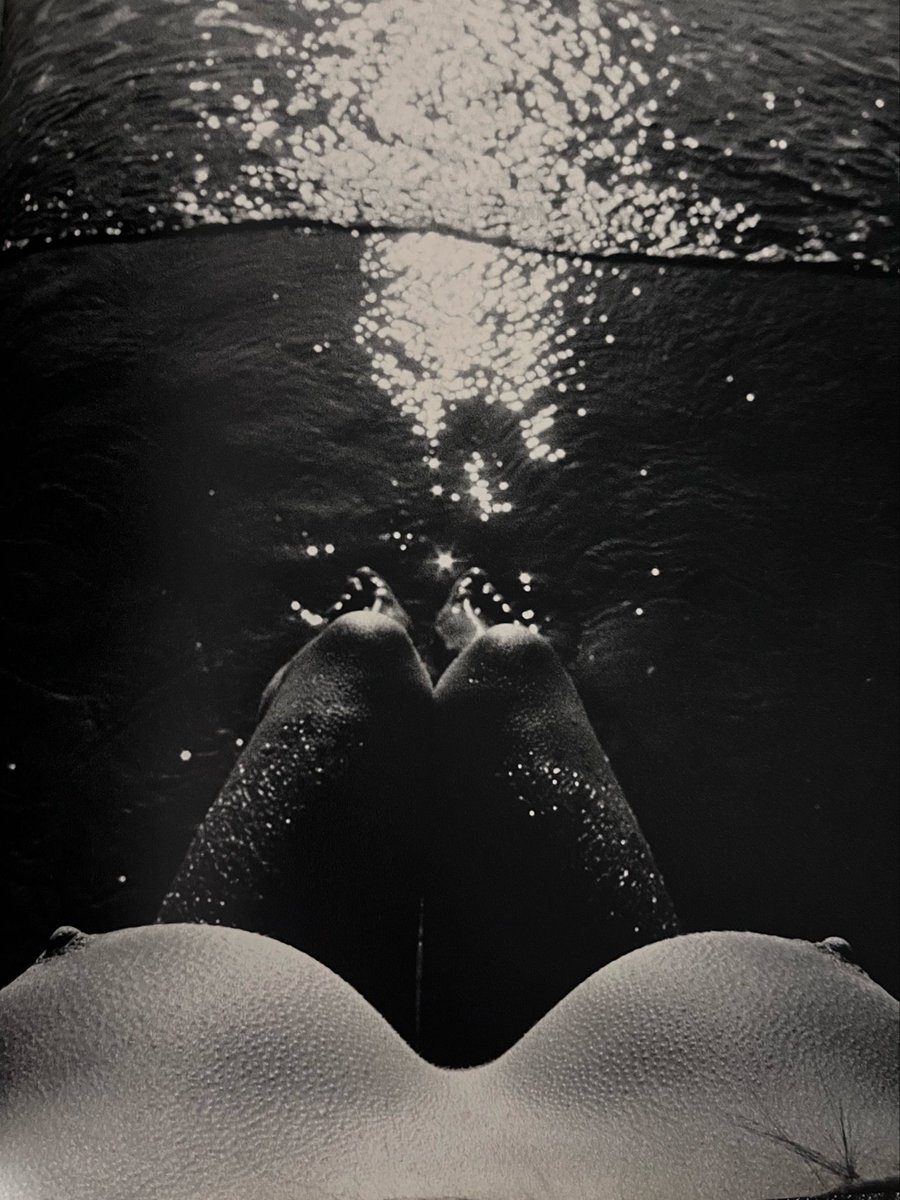 RemiFauconnier's tweet photo. C’est lundi, on a besoin.

𝗡é𝗲 𝗱𝗲 𝗹𝗮 𝘃𝗮𝗴𝘂𝗲
📷 Lucien Clergue https://t.co/5YHbBuJ3br