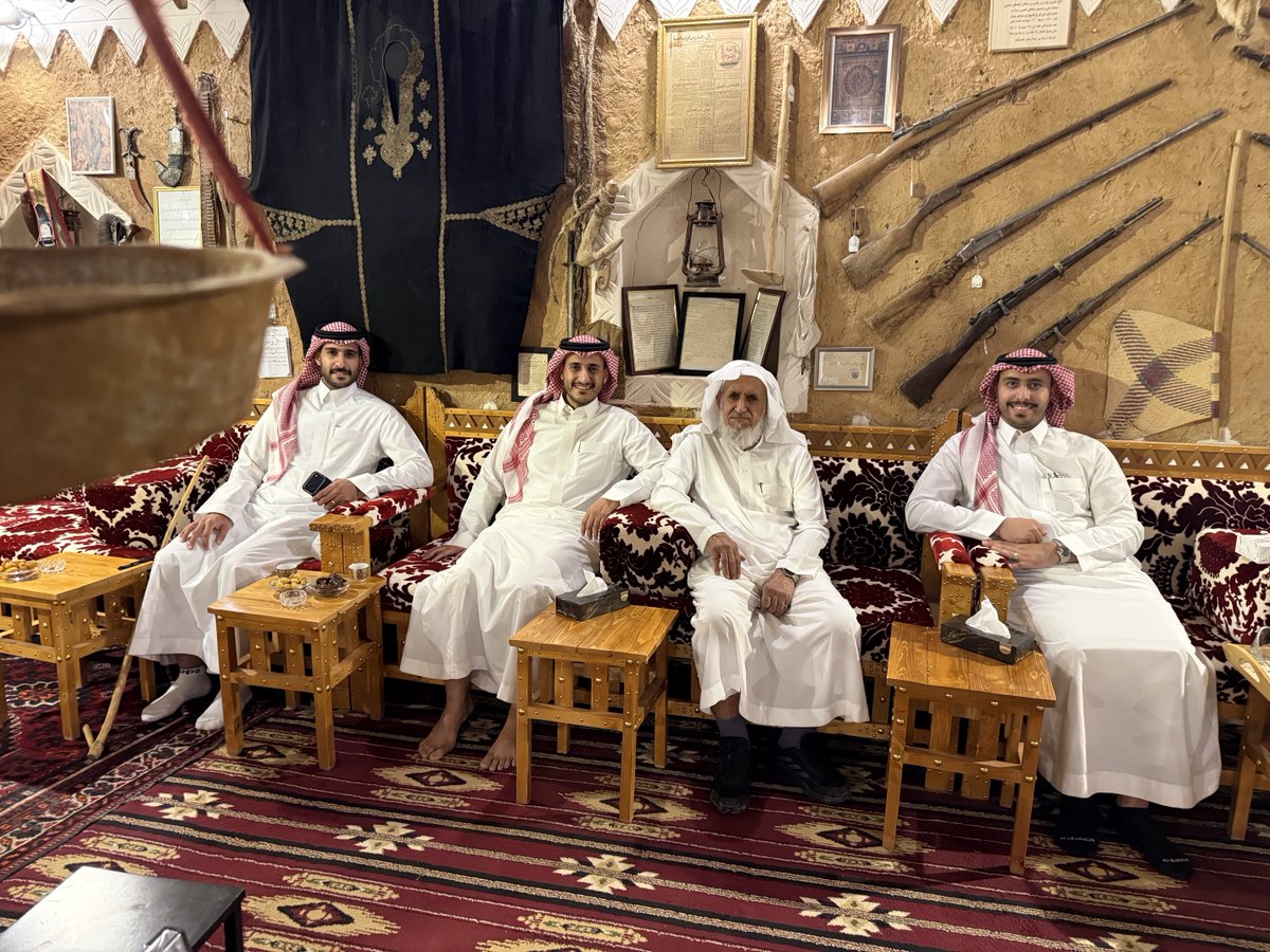 mushawih's tweet photo. الاثنين١٣ /١٤٤٨/٢ سعدنا بزيارة الاخ العزيز عبدالله بن ابراهيم الهاجري وكل من ابنائه:
اسامة ، عبدالرحمن،عبدالاله https://t.co/TpU9HDCz59