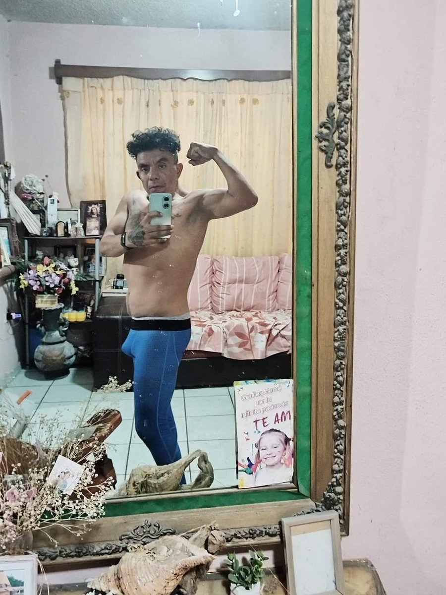 mensluvU's tweet photo. criko #HeteroEngañado #heterosengañados #heterovergón #caughtguys #caughtmens #caughtmans #str8guys #str8cocks #bulgs https://t.co/ha5pLrNZQq