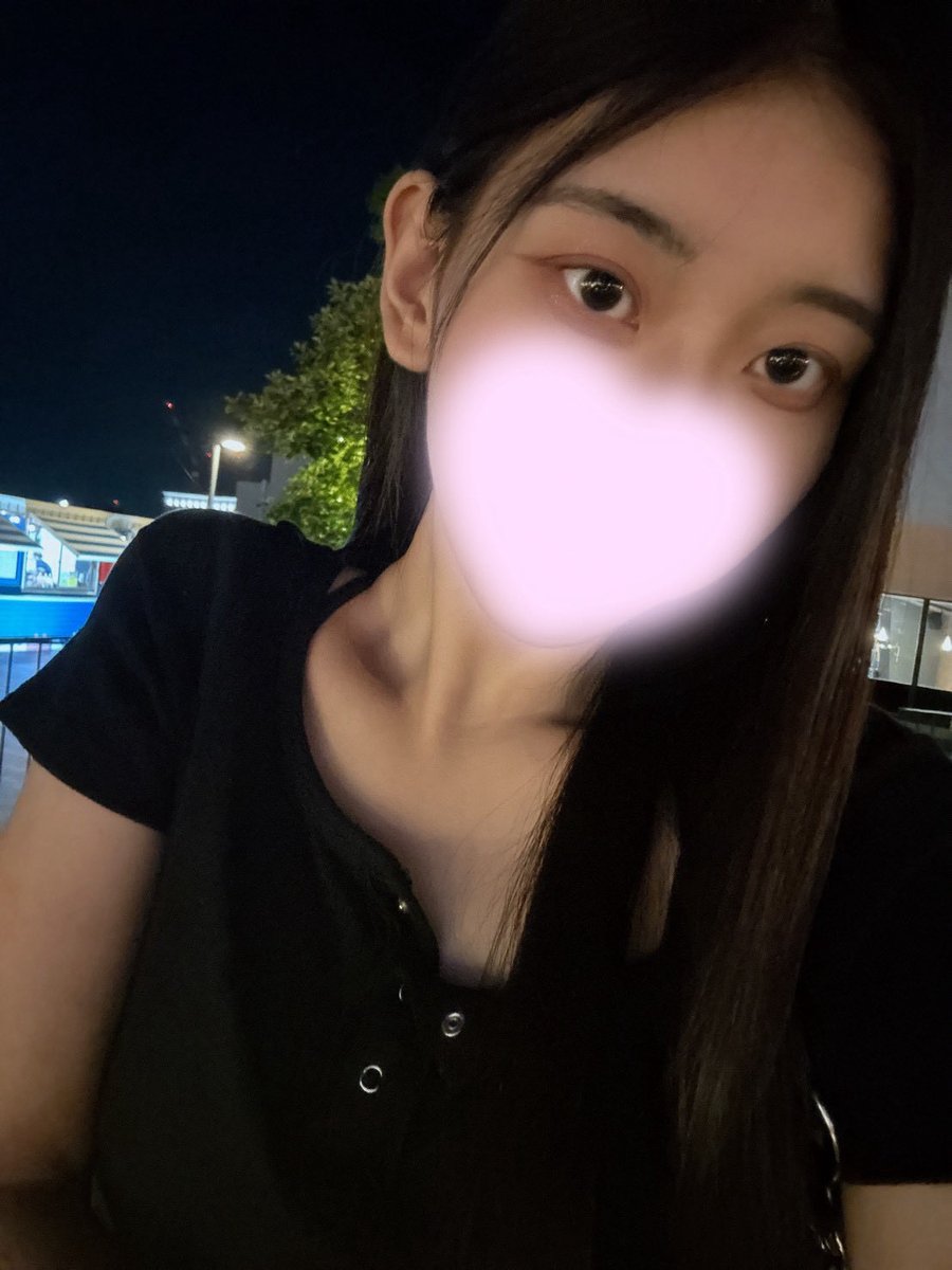Rei_____xxei's tweet photo. 今日16時～22時まで出勤するよ〜💗
急遽決まったけど、会いに来てくれたら嬉しいな🥺💓 https://t.co/HApD4s9bqw