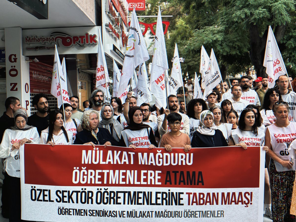 UgurKohan's tweet photo. Bekleyiş uzadı, sabır tükendi. Bu hafta mülakat mağduriyetine  ve taban maaşa çözüm istiyoruz.
@yalimhalici @FethiAcikel @Suat_Ozcagdas @fazilkasap @drmadiguzel
#MülakataAtamaTabanMaaşaYasa https://t.co/dAu9PntilX