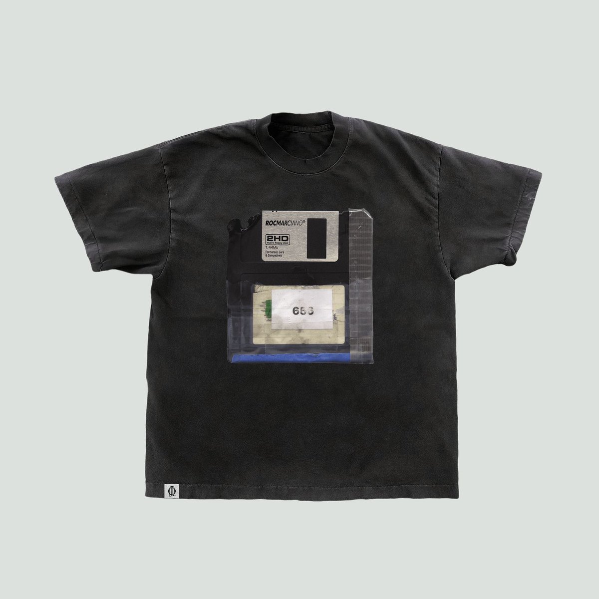 JazzUNGang's tweet photo. 656 by 
@rocmarci
 VINYL &amp; MERCH
Black Or Silver/Blue.
Available Friday, July 31st on https://t.co/tW57H0Az5P
Limited. No reprint.
Artwork by Josué Thomas
Image https://t.co/YRGRvX4Ku8