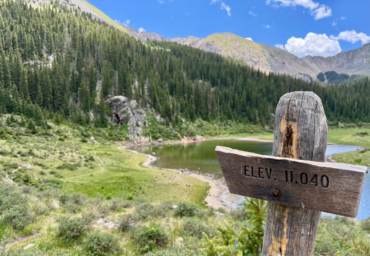 whatwherewhocom's tweet photo. Crew! We don't sit home well.
New article is up — Joanne wrote this one. Williams Lake Trail at Taos Ski Valley. Two miles up, 11,040 feet, and a wooden sign that earns its photo. Kaitlyn, Emily, and Rosalie made the climb. The lake at the top did not disappoint.
👉 https://t.co/6LNwAYy1SD
Not on the crew list yet? Come hang — link in bio.