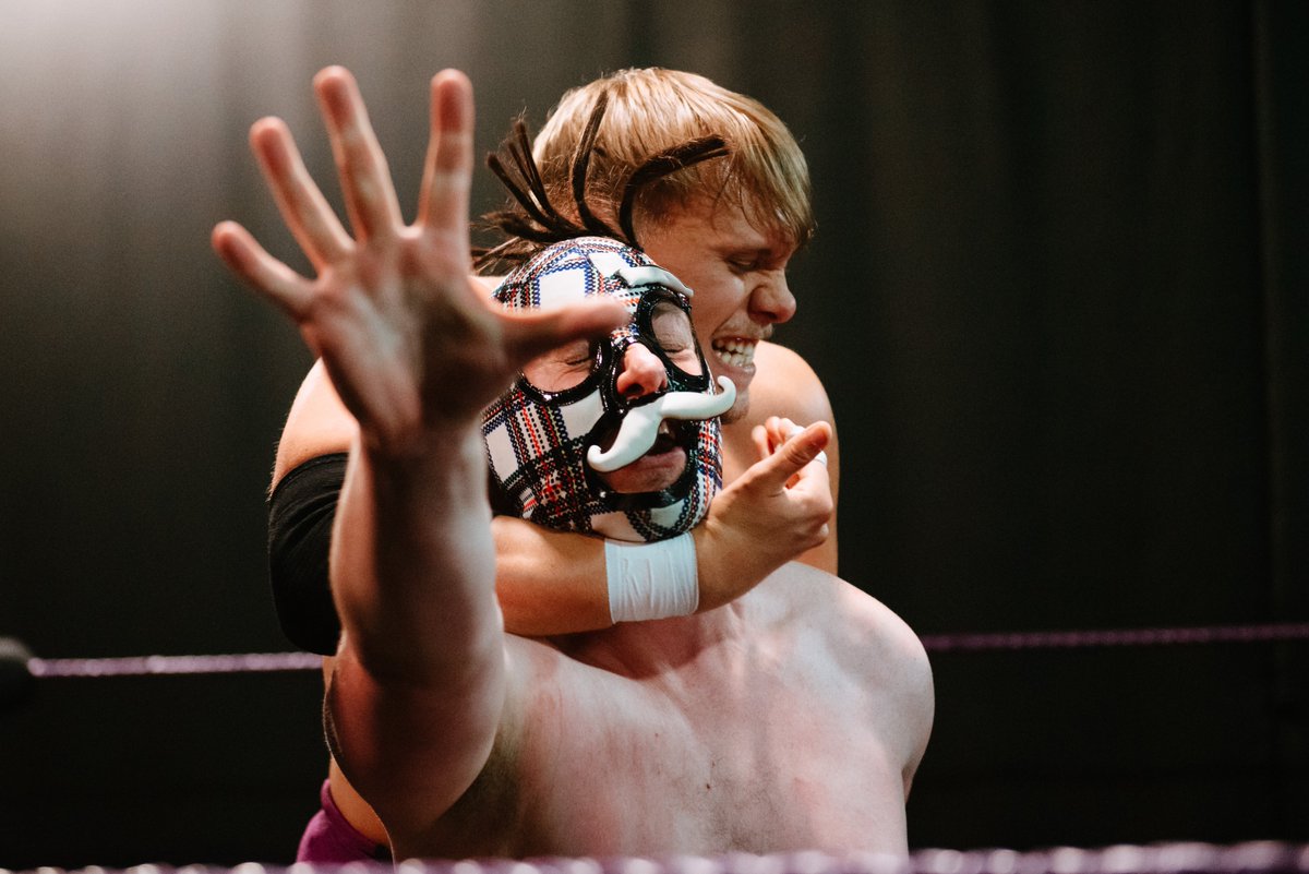 TheGrappleDays's tweet photo. ***Free match alert***

Jerry Bakewell vs Luke Jacobs at Grapple Days Vol 2 was an absolute banger, and now the full match is available for free on YouTube - watch the pair batter each other in a 1 fall British Rounds match!

https://t.co/51tofh2lCX 

🎥: @spinebusterm https://t.co/lCgYqUwls7