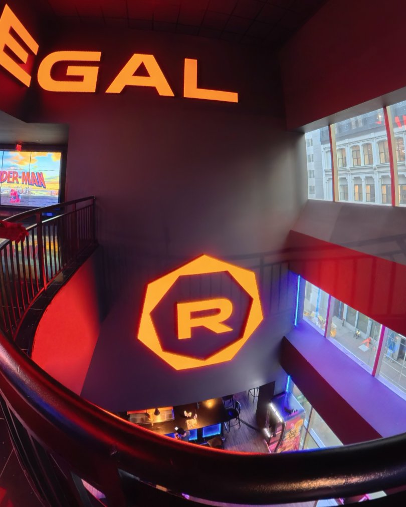 RegalMovies's tweet photo. Hey @SpideyTracker and @GoogleMaps, think we’re seeing some Spider-Man activity at a couple of Regal locations around New York City. 

Can anyone confirm these sightings? https://t.co/YPQ5XQcH49